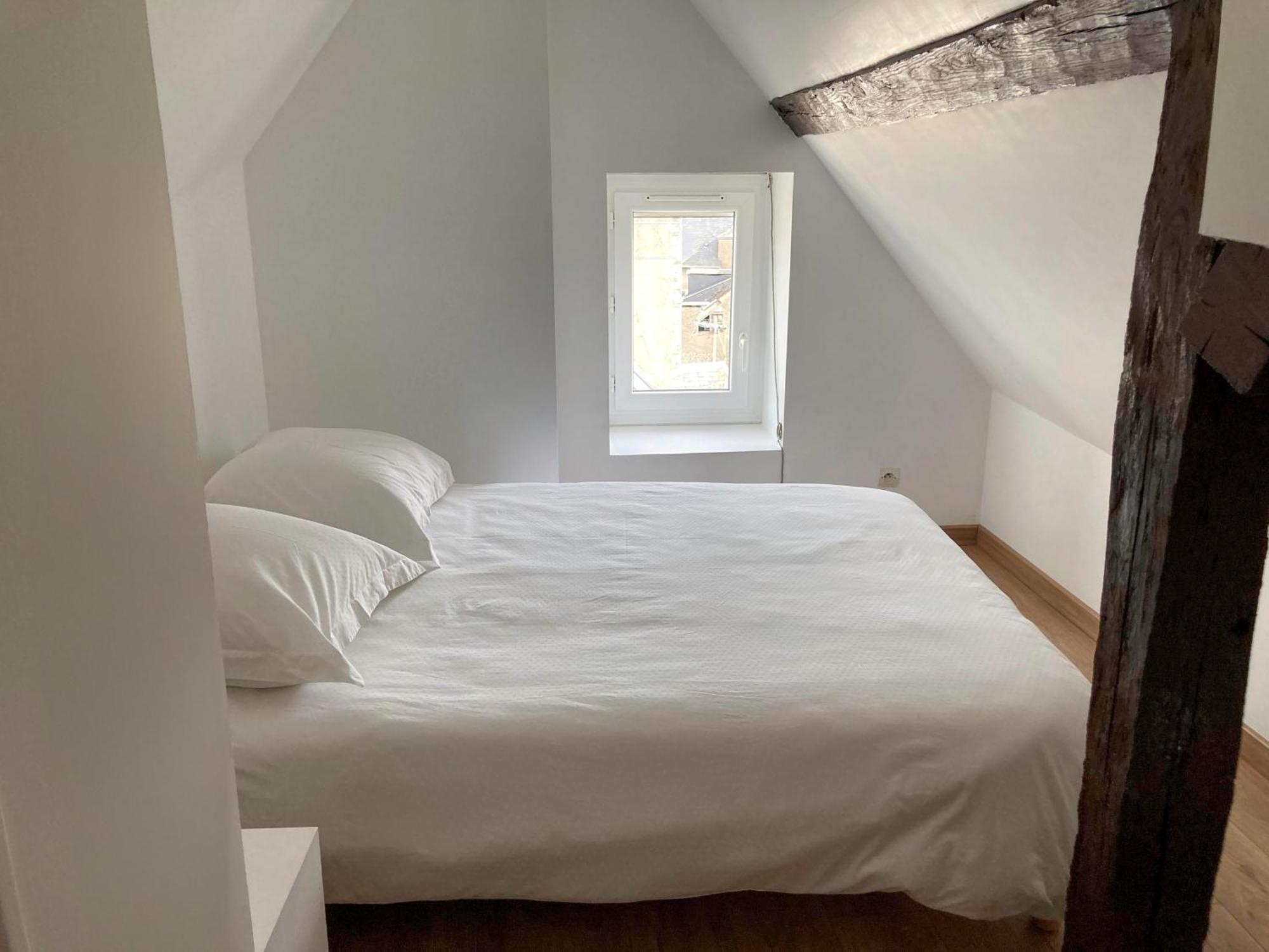 Appartement Vue Sur La Cathedrale - Au Coeur De Bourges Extérieur photo